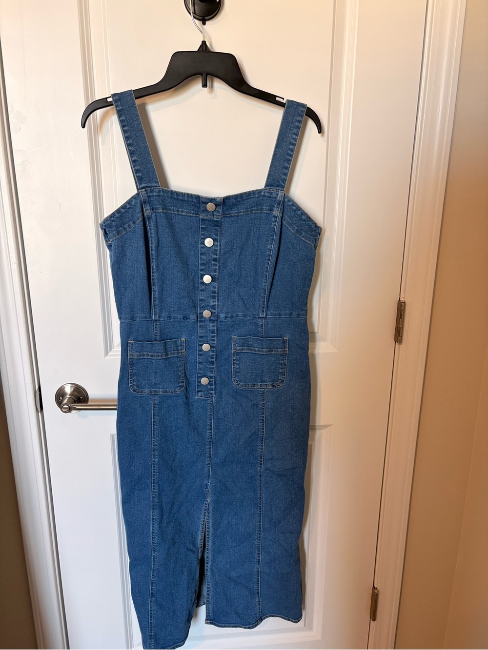 Vero Moda Blue Denim Button-Front Pinafore Midi Jumpsuit